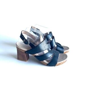 Dansko Black Cream Leather Rubber Outsole Heeled Sandals size EUR 40, US 9.5